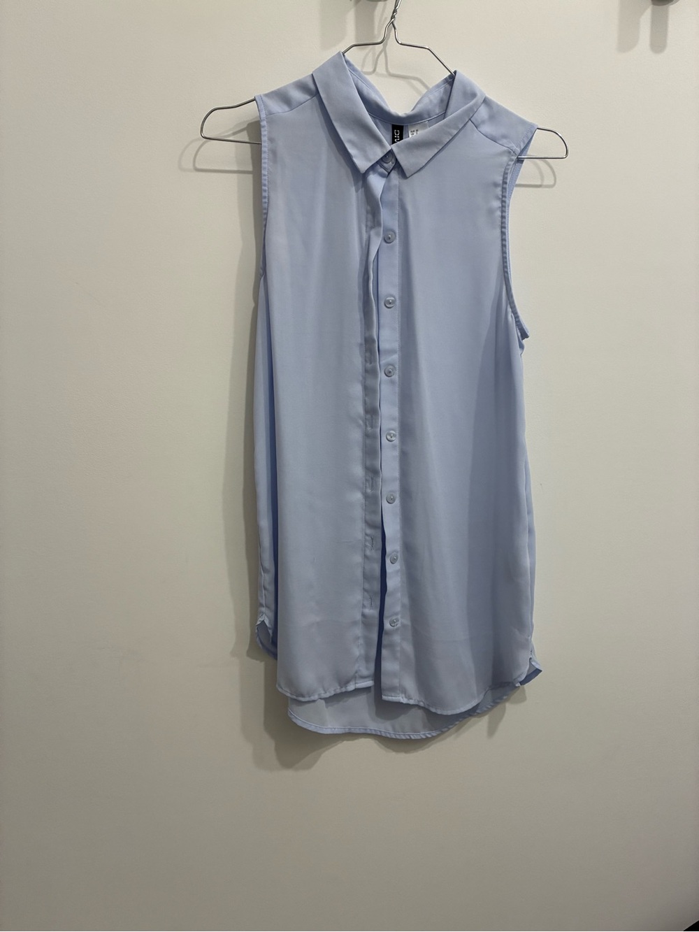 H&M Divided Light Blue Sleeveless Collared Top